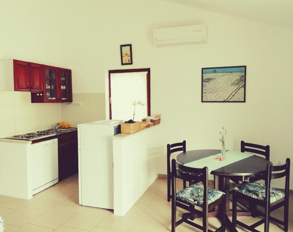 Apartment By The Beach พรีมอชเตน ภายนอก รูปภาพ